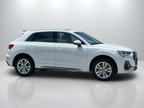 Used 2024 Audi Q3 2.0T Premium AWD/4WD image 4