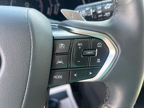 Used 2023 Lexus RX 350 Premium w/ Accessory Package AWD/4WD image 20