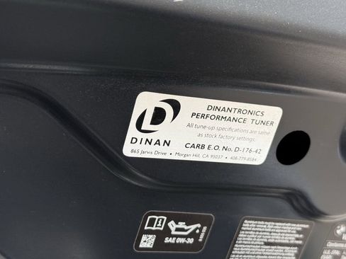 Used 2017 BMW M4 Convertible image 11