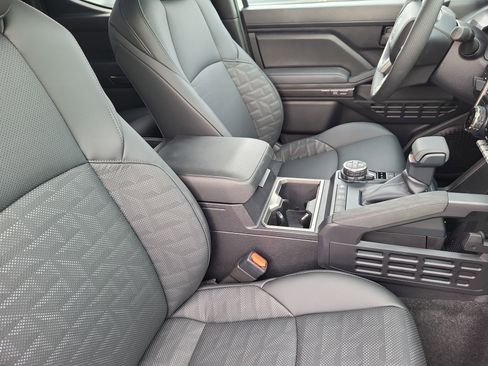 New 2025 Toyota Tacoma TRD Off-Road w/ TRD Off Road Premium Package image 11