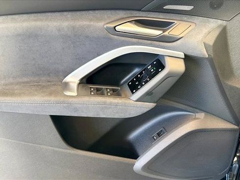 New 2026 Audi SQ5 Prestige AWD/4WD image 7