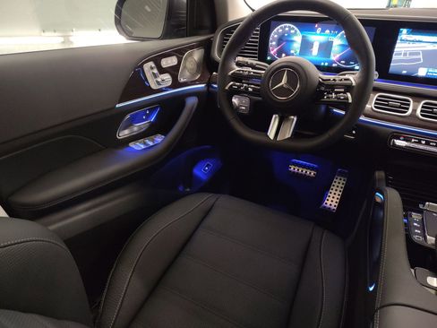 New 2026 Mercedes-Benz GLS 450 4MATIC image 26