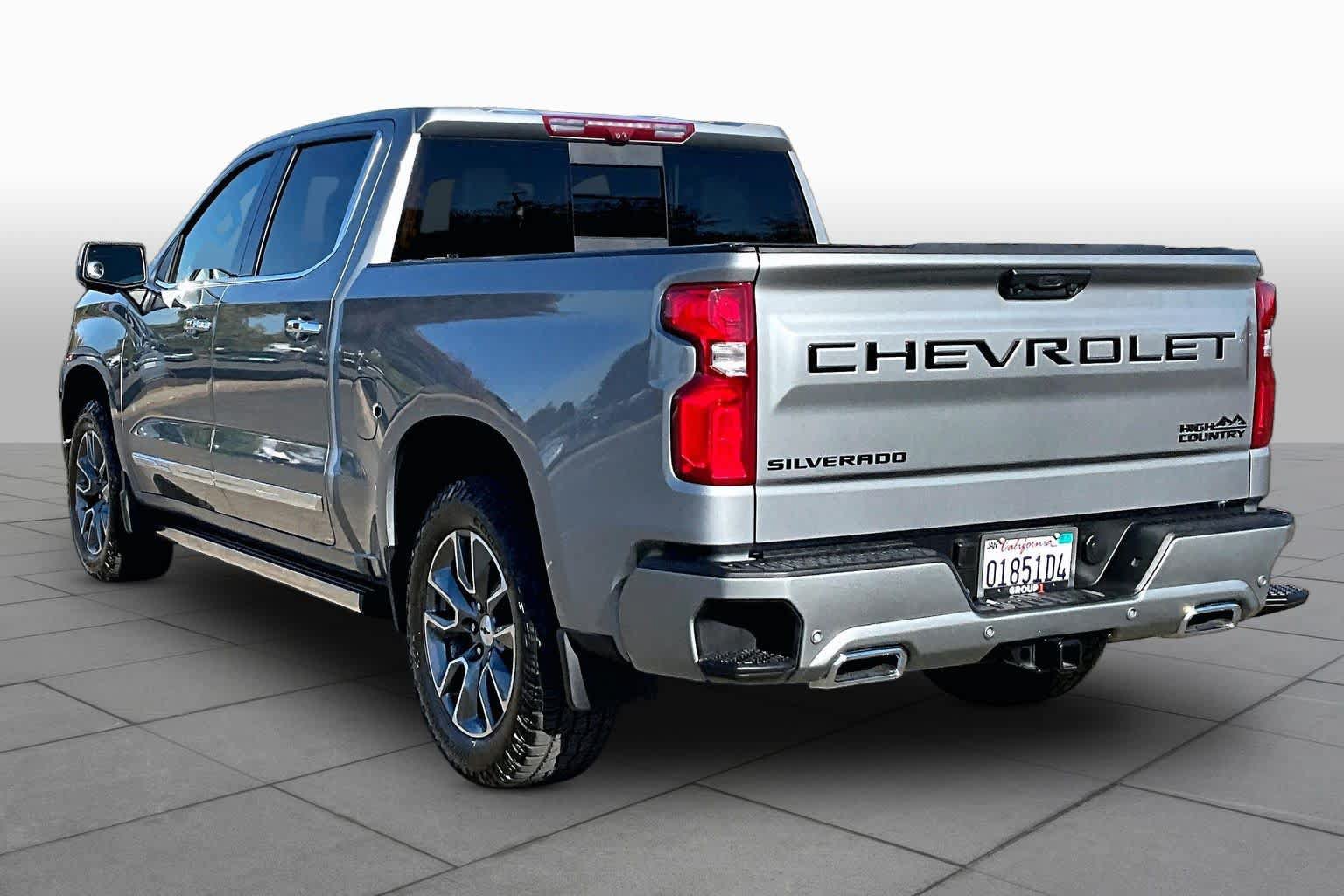 Used 2025 Chevrolet Silverado 1500 High Country AWD/4WD image 11