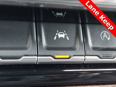 Used 2022 Chevrolet Silverado 1500 LT image 17