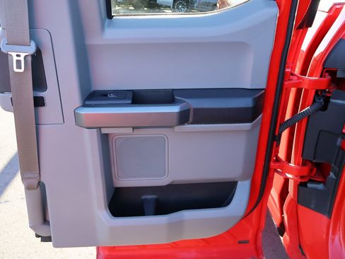 Used 2016 Ford F150 XLT w/ Equipment Group 301A Mid image 14