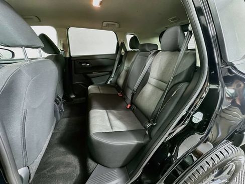 Used 2025 Nissan Rogue SV AWD/4WD image 24