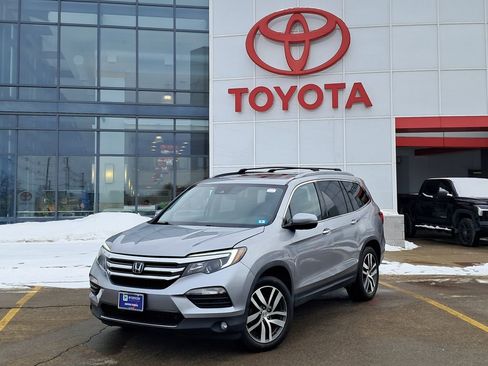 Used 2016 Honda Pilot Elite image 1