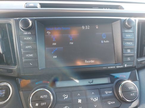 Used 2018 Toyota RAV4 Limited w/ Protection Package image 24