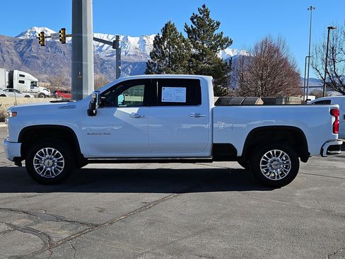 Used 2022 Chevrolet Silverado 3500 High Country w/ Z71 Off-Road Package image 7