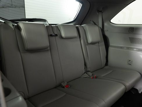 Used 2019 Toyota Highlander Limited Platinum AWD/4WD image 22