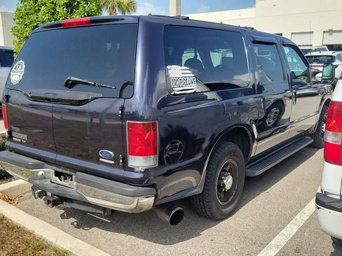 Used 2000 Ford Excursion XLT RWD image 3