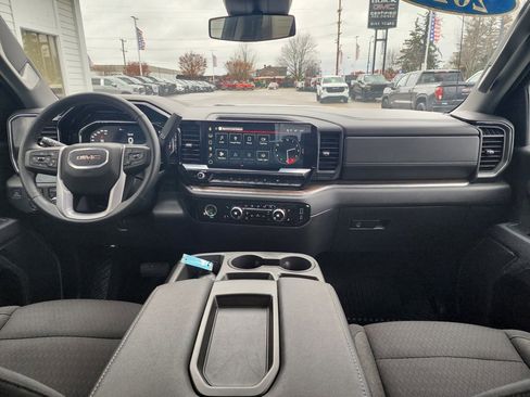 Used 2023 GMC Sierra 1500 Elevation image 15