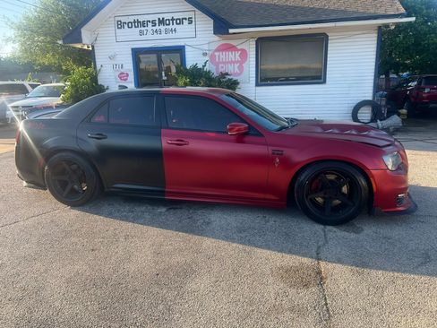 Used 2017 Chrysler 300 S w/ 300S Premium Group 2 w/2_L RWD image 6