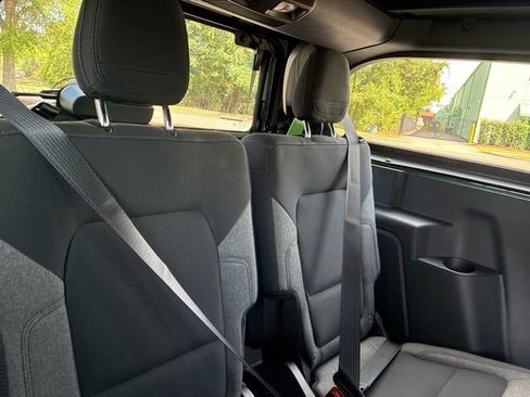 Used 2025 Ford Bronco 2-Door AWD/4WD image 25