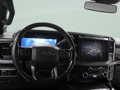 Used 2023 Ford F250 Platinum AWD/4WD image 9