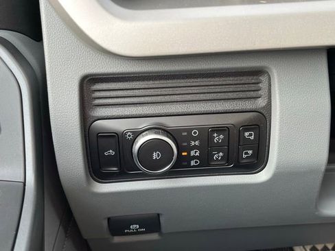 New 2026 Ford F250 XLT image 28