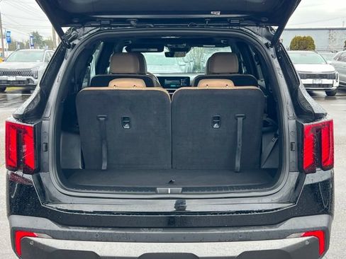 Used 2024 Kia Sorento SX Prestige w/ Olive Brown Leather Package image 12