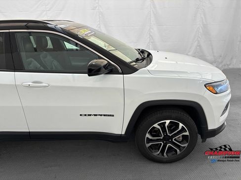 Used 2024 Jeep Compass Limited AWD/4WD image 10