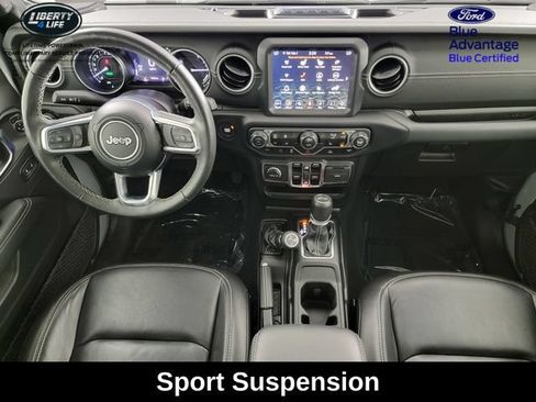 Used 2023 Jeep Wrangler Unlimited Sahara w/ Cold Weather Group AWD/4WD image 19