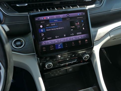 Used 2021 Jeep Grand Cherokee L Overland w/ Luxury Tech Group IV image 20