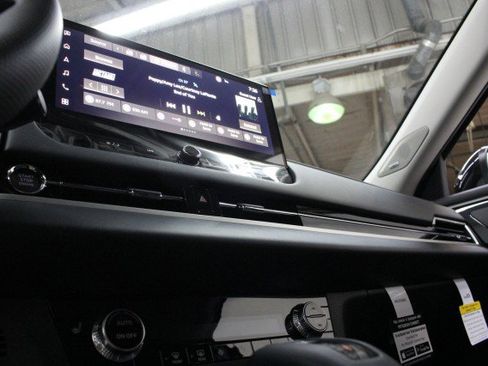 New 2026 Mitsubishi Outlander SE image 12