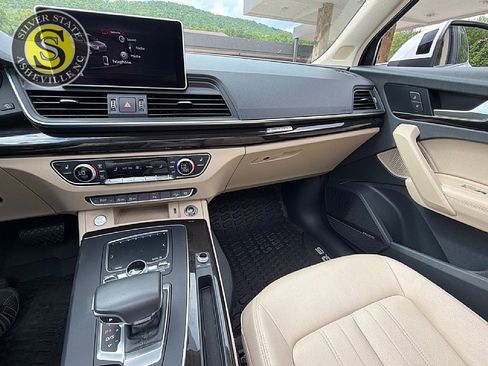 Used 2019 Audi Q5 2.0T Premium Plus w/ Premium Plus Package AWD/4WD image 23
