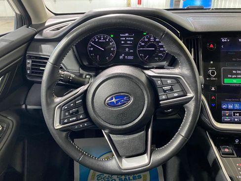 Used 2024 Subaru Outback Premium AWD/4WD image 9