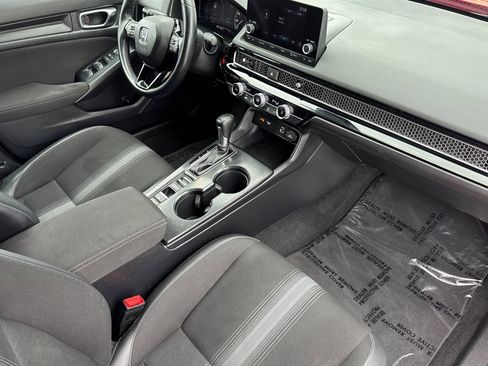 Used 2023 Honda Civic Sport image 15