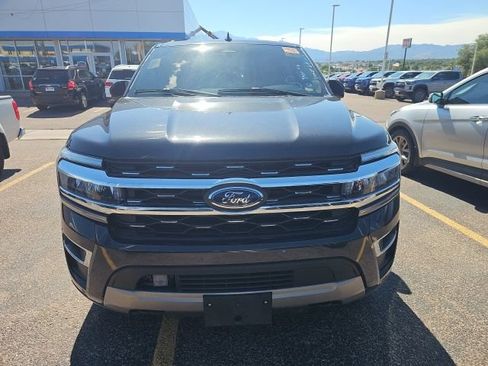Used 2023 Ford Expedition Limited AWD/4WD image 9