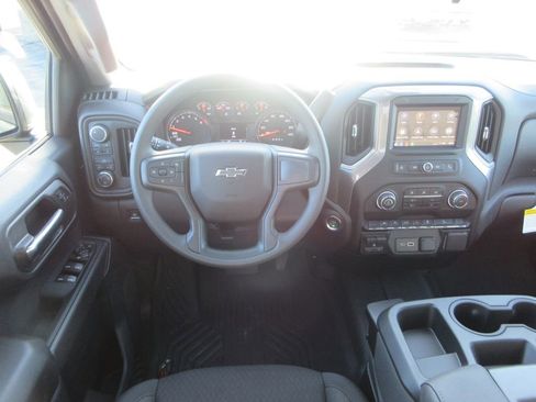 New 2026 Chevrolet Silverado 1500 Custom Trail Boss AWD/4WD image 18