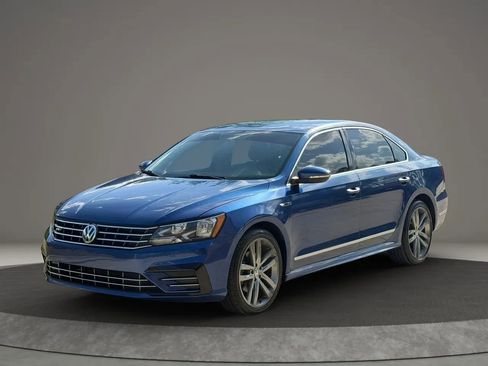 Used 2017 Volkswagen Passat 1.8T R-Line FWD image 7