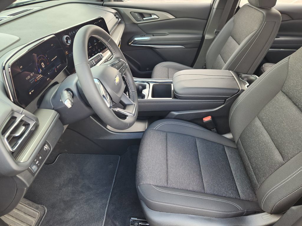 New 2026 Chevrolet Traverse LT w/ Driver Confidence Package FWD image 9