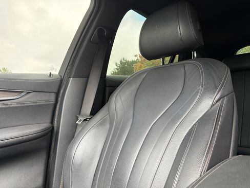 Used 2018 BMW X6 sDrive35i RWD image 23