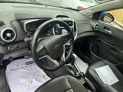 Used 2020 Chevrolet Sonic Premier w/ Driver Confidence Package image 18