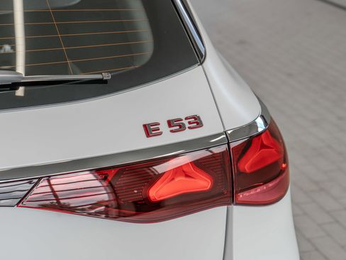 New 2026 Mercedes-Benz E 53 AMG 4MATIC Sedan image 24