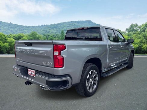 Used 2025 Chevrolet Silverado 1500 High Country w/ Technology Package AWD/4WD image 22