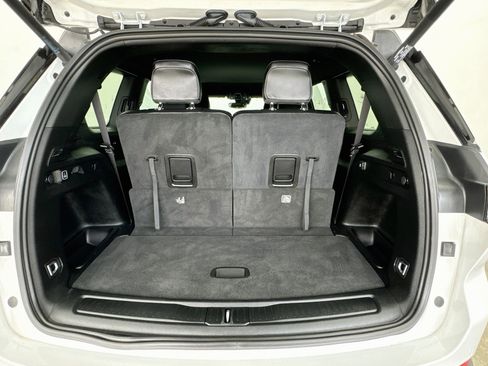 Used 2023 Jeep Grand Cherokee L Laredo AWD/4WD image 18