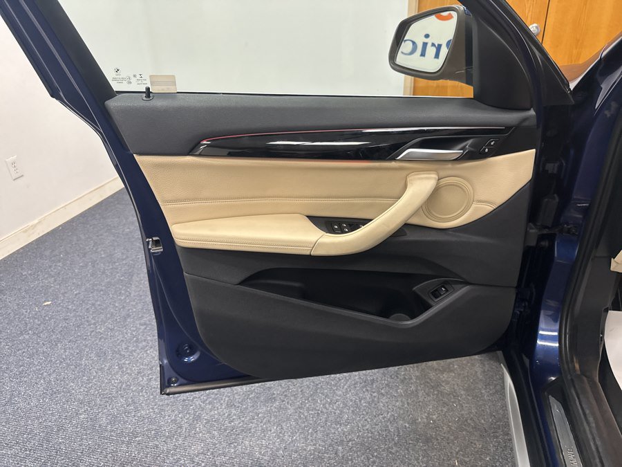 Used 2018 BMW X1 xDrive28i AWD/4WD image 4