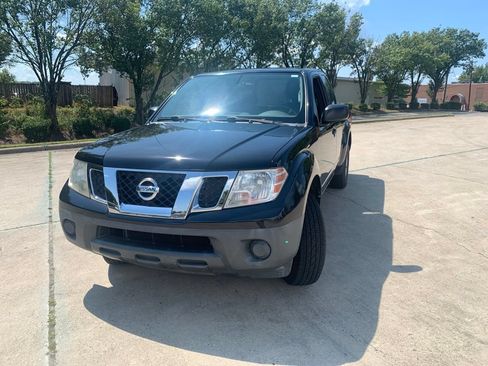 Used 2016 Nissan Frontier S RWD image 2