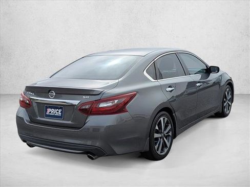 Used 2017 Nissan Altima 2.5 SR image 5