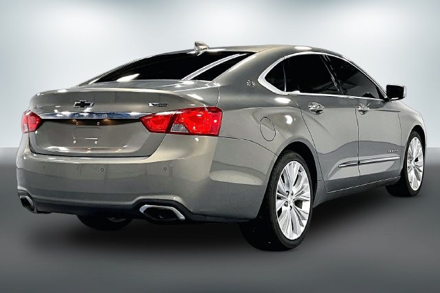Used 2017 Chevrolet Impala Premier w/ Enhanced Convenience Package FWD image 7