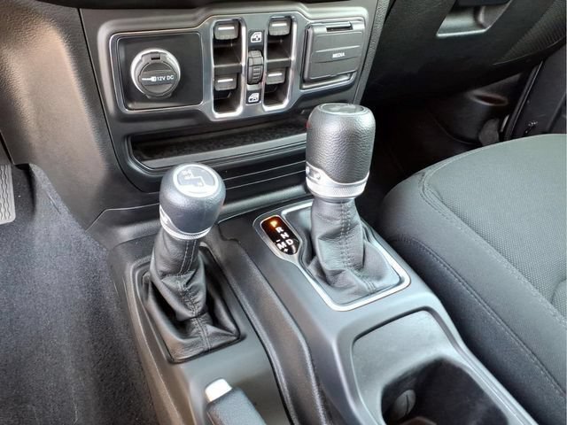 Used 2022 Jeep Wrangler Unlimited Sport AWD/4WD image 27