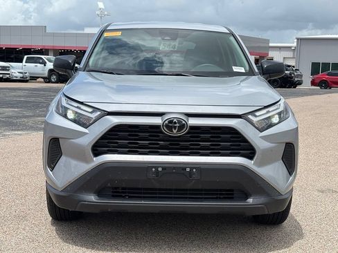 Used 2024 Toyota RAV4 LE FWD image 3