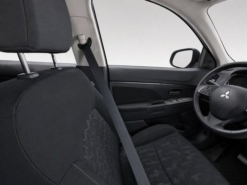 Used 2024 Mitsubishi Outlander Sport ES AWD/4WD image 27