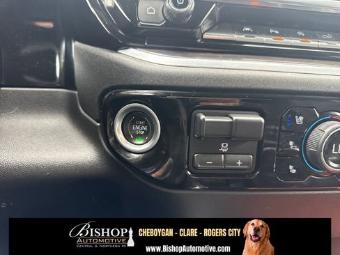 Used 2022 Chevrolet Silverado 1500 LTZ AWD/4WD image 24