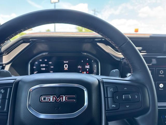 Used 2025 GMC Sierra 1500 AT4 w/ AT4 Premium Package AWD/4WD image 20