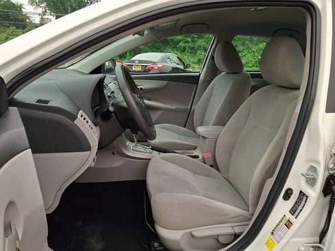 Used 2011 Toyota Corolla LE FWD image 14
