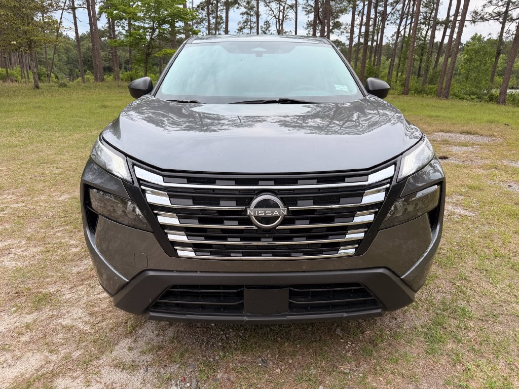 Used 2024 Nissan Rogue S FWD image 8