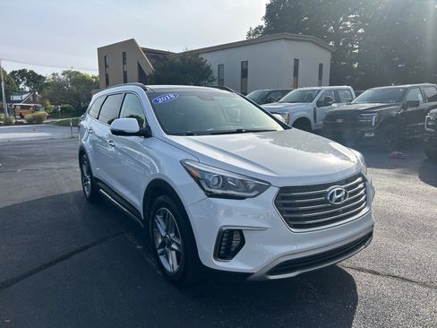Used 2019 Hyundai Santa Fe XL image 3