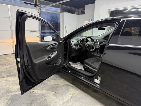 Used 2020 Chevrolet Malibu RS image 9